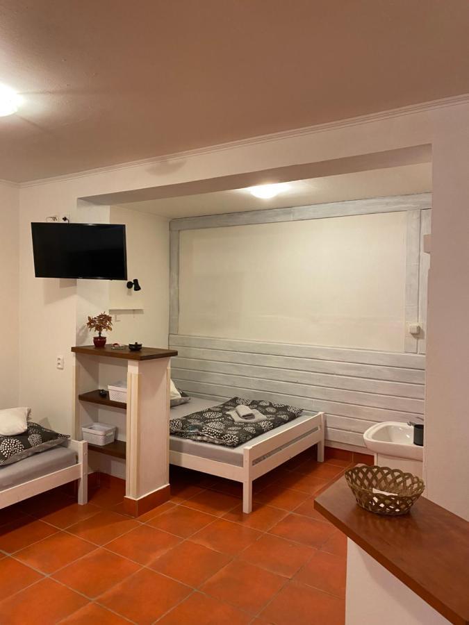 Freedom Apartment Loket Exterior photo